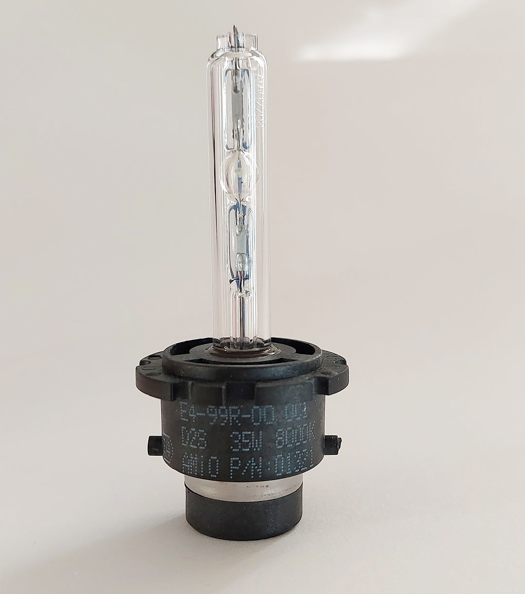 D2S xenon izzó 8000K