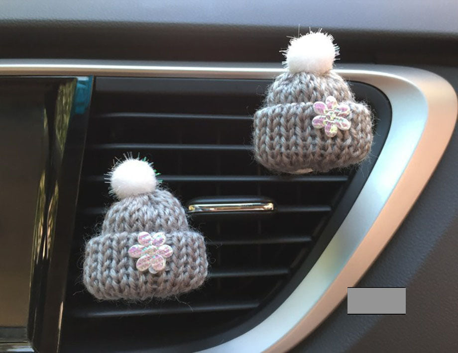 Autóillatosító téli mini sapka