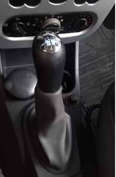 Honda váltógomb 5sebességes