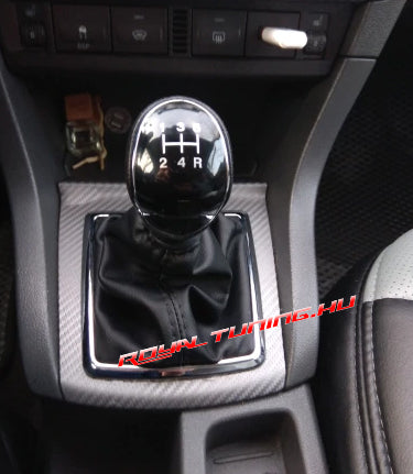 Ford Focus váltógomb és váltószoknya 5 sebességes kis keretes