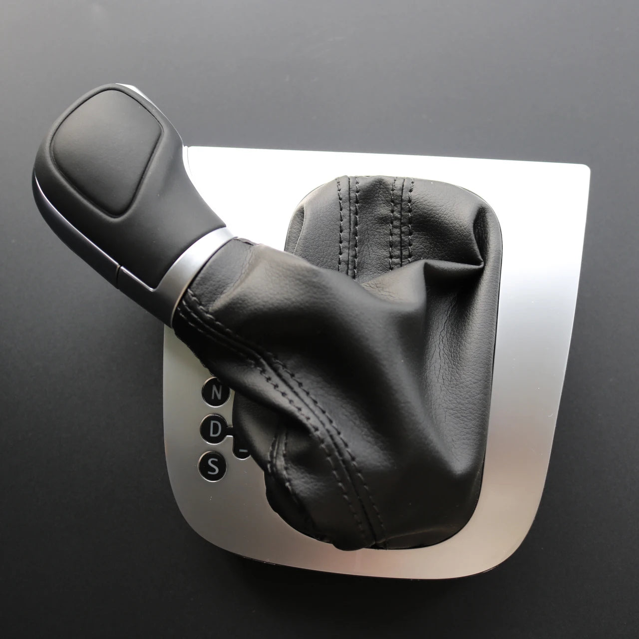 Volkswagen Golf 6 automata váltószoknya és váltógomb szett DSG