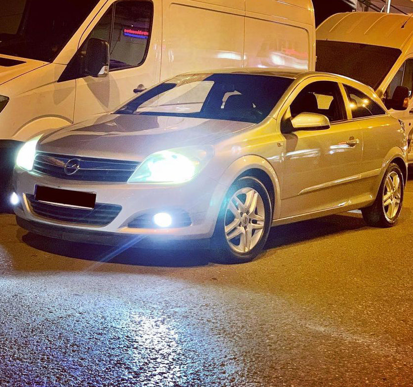 Opel Astra H fényszóró LED szett