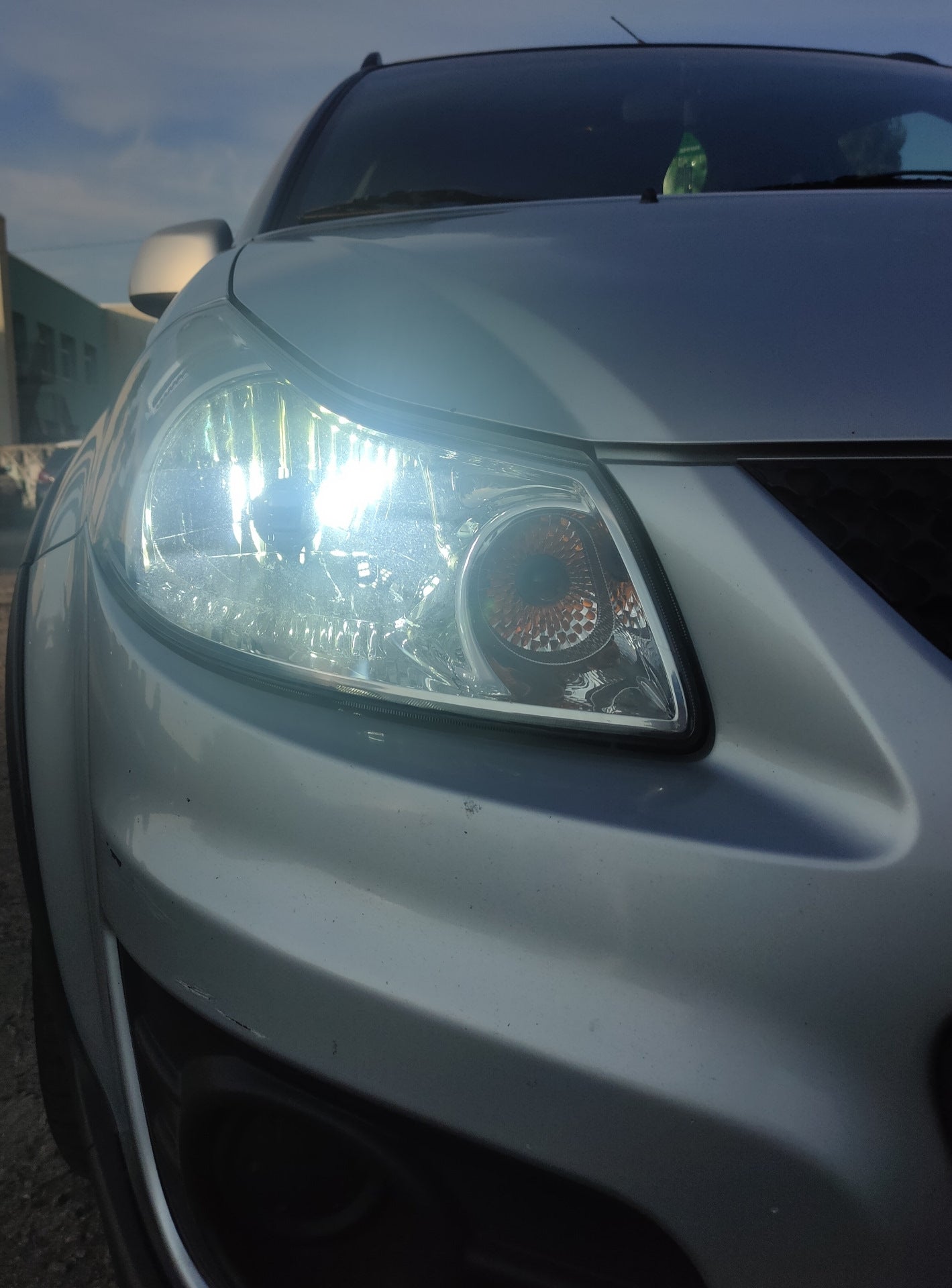 Suzuki SX4 fényszóró LED szett